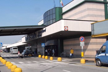 Alugar carros Bergamo Aeroporto