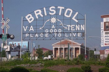 Autovuokraamo Bristol