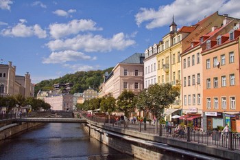 Alugar carros Karlovy Vary