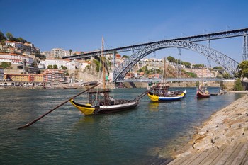 Wynajem samochodu Porto