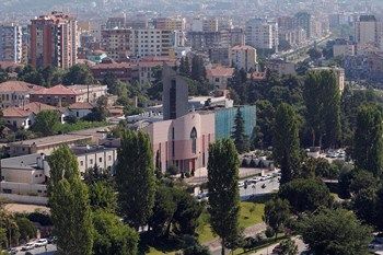 Wynajem samochodu Tirana