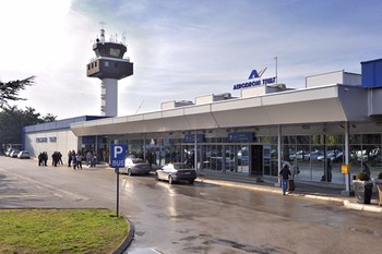 Location de voitures Tivat Aéroport